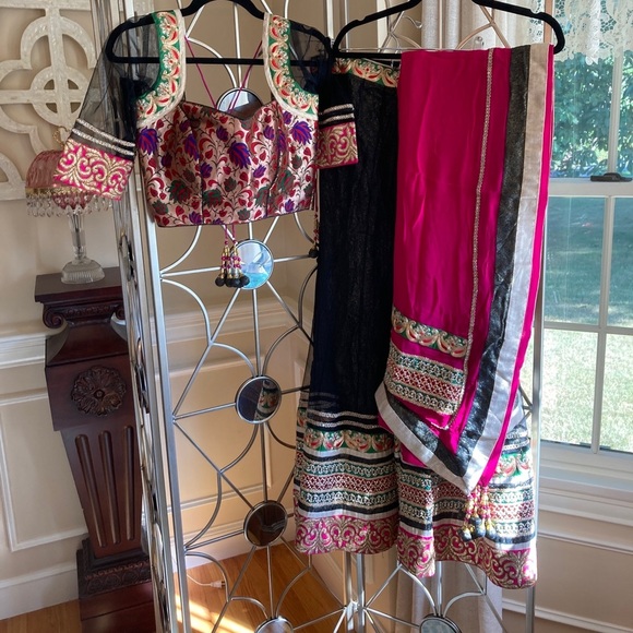 Indian Designer Black and Pink Chaniya Choli Navratri Garba Dress - Picture 4 of 15